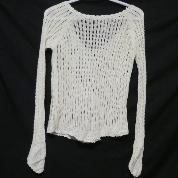 Retro | GAP | small | Ivory Crochet Style Long Sleeve Lightweight Sweater | NWOT - Picture 2 of 16